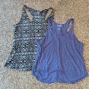 Dots Burnout Tank & Old Navy Heathered Tank
